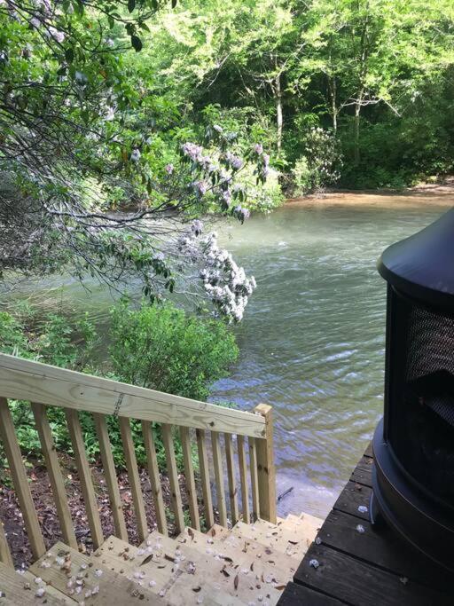 Cabin Fever On Cartecay River Ellijay Exteriör bild